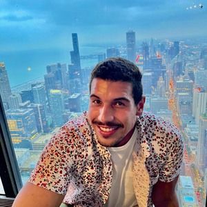 Meet your Posher, Julio cezar